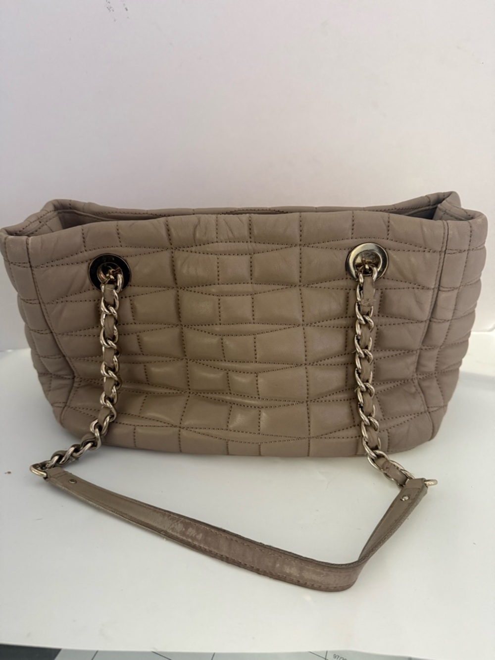 Kate Spade quilted purse - Picture 4 of 8